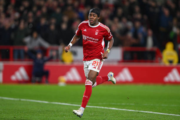 两家俱乐部 两家俱乐部