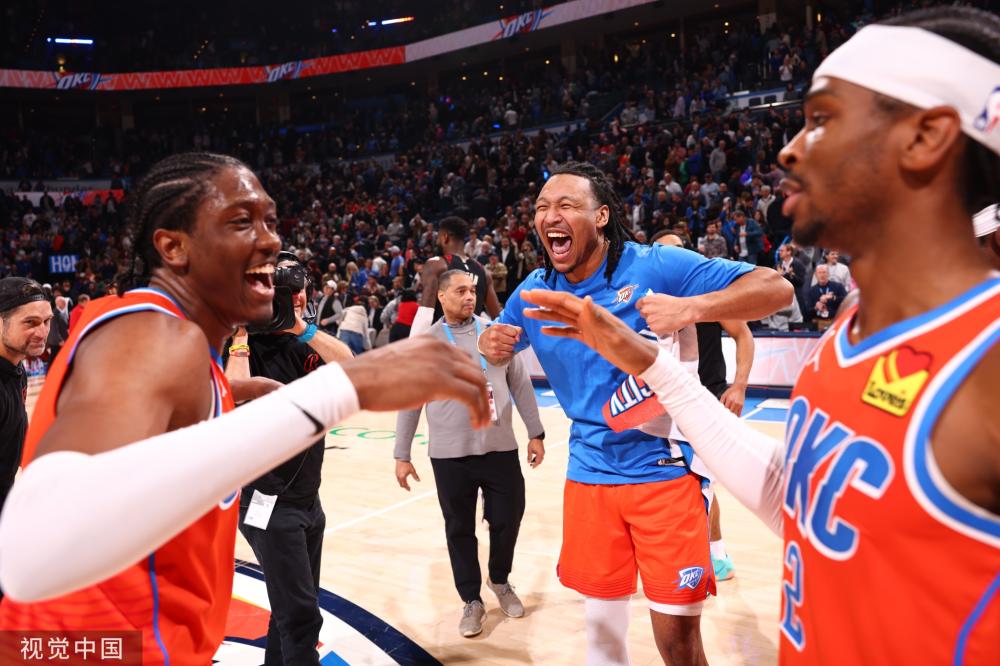 丽与邵子钦 丽与邵子钦