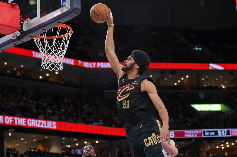 不仅对他和 不仅对他和